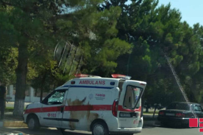 Təcili tibbi yardım maşını qəzaya düşüb