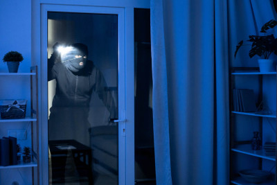 Evlərdən oğurluq etməkdə şübhəli bilinən Sumqayıt sakini tutulub