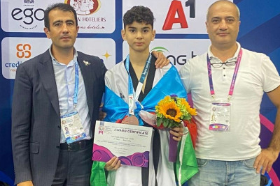 Taekvondoçumuz Dünya birinciliyindən medal ilə dönür