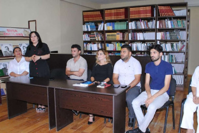 Gənc şairlərin iştirakı ilə görüş keçirilib