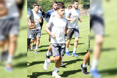 “Sumqayıt” futbol klubu daha bir qapıçını sınaqdan keçirir