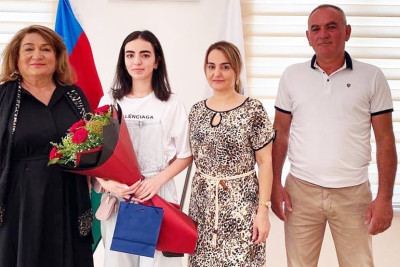 İmtahanda 679,5 bal toplayan qız deputatın qəbulunda olub