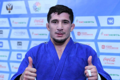Cüdoçumuz Rövşən Əliyev ölkəyə gümüş medalla qayıdır