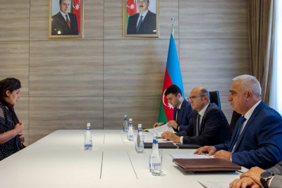 Energetika naziri Sumqayıt sakinlərinin müraciətlərini dinləyib