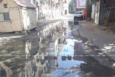 Bu məhəllədə çirkab sular yolboyu axır