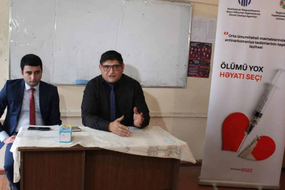 Tanınmış ekspert şagirdləri narkomaniyanın fəsadları mövzusunda maarifləndirib