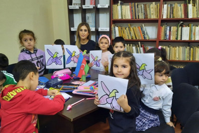 Kitabxanada şagird və müəllimlər üçün tədbir keçirilib