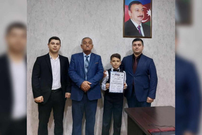 İncəsənət məktəbinin şagirdi mükafatlandırılıb