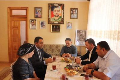 Şəhid Səmid Əliyevin ailəsi ilə görüş keçirilib