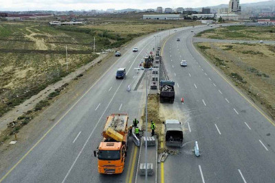 Tıxacın aradan qaldırılması məqsədilə Saray-Novxanı yolunda yeni geriyə dönmə yeri yaradılır