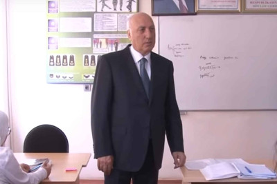 İcra başçısı birləşmiş məhəllənin sakinlərini qəbul edib