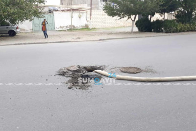 13-cü mikrorayon: zirzəmiyə yığılmış su çəkilib