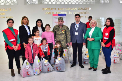Sumqayıtda 170 uşaq qış geyimləri ilə təmin edilib