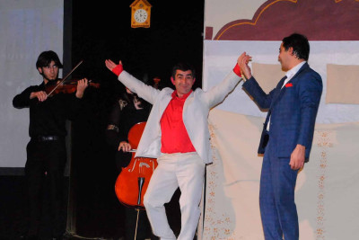 "Kimdir müqəssir" tamaşasının premyerası baş tutub