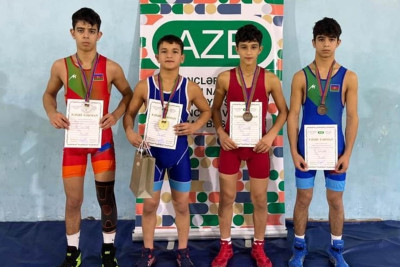 Sumqayıtlı güləşçilər ölkə çempionatına vəsiqə qazanıblar