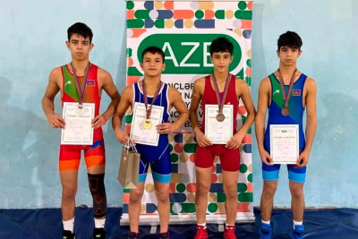 Sumqayıtlı güləşçilər ölkə çempionatına vəsiqə qazanıblar