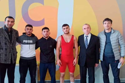 YAP Sumqayıtın təmsilçiləri güləş üzrə yarışın finalına yüksəliblər