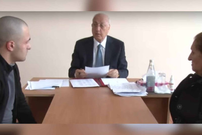 İcra başçısı vətəndaşların qayğıları ilə maraqlanıb