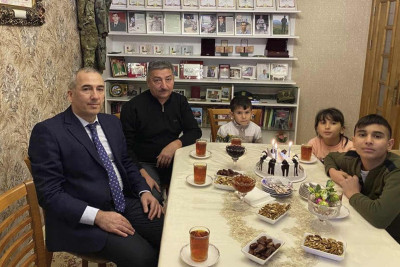Şəhid Mehman Yusifovun övladının doğum günü təbrik edilib