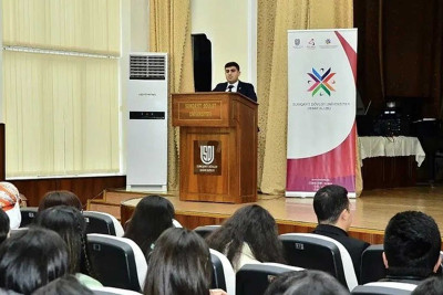 SDU-da beşinci debat-natiqlik turniri keçirilib