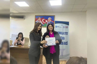 Tibb işçiləri səmərəli əmək fəaliyyətinə görə təltif ediliblər