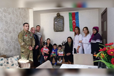 Tibb işçiləri şəhid və qazi ailələri ilə görüşüblər