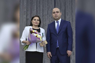 11 nömrəli məktəbin müəllimi “Tərəqqi” medalı ilə təltif edilib
