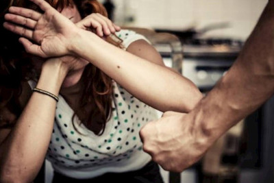 Sumqayıtda gənc oğlan xanıma xəsarət yetirib - Təfərrüatlar