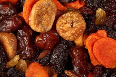 Quru meyvə oğurlayan Sumqayıt sakini tutulub