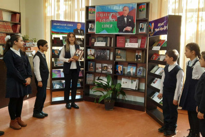 Mərkəzi Uşaq Kitabxanasında ”Əbədiyaşar lider” adlı sərgi keçirilib