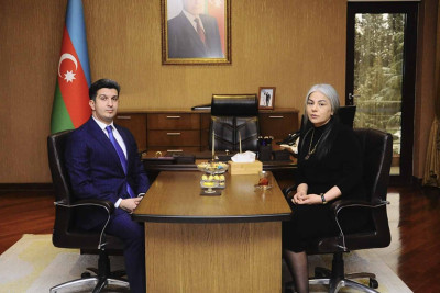 Şəhid İzzət Həmidovun anası icra başçısı ilə görüşüb