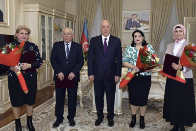 İcra başçısı “Sumqayıt” qəzetinin əməkdaşlarını qəbul edib