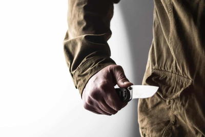 Dostunu bıçaqlayan şəxsə hökm oxunub