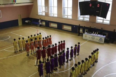 Yeniyetmə basketbolçular birincilikdə mübarizə aparıblar