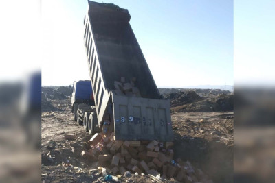 İstehlaka yararsız 63 ton qida məhsulu məhv edilib