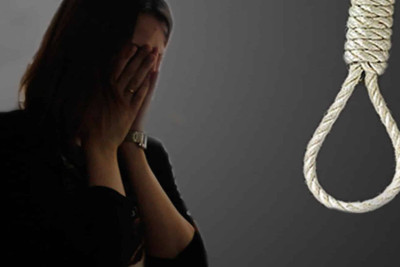 Köhnə Corat qəsəbəsində qadın özünü asıb