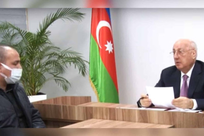 Zakir Fərəcov 29-cu məhəllə sakinlərini qəbul edib