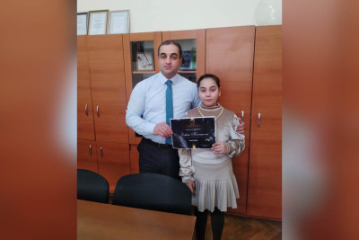 Məktəblimiz piano yarışmasında diplomla təltif olunub