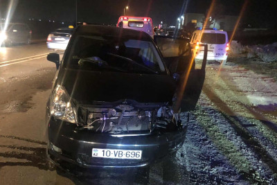 Binəqədi-Novxanı yolunda baş verən qəza tıxaca səbəb olub