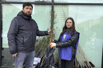 Sumqayıtda ting paylama aksiyası baş tutub