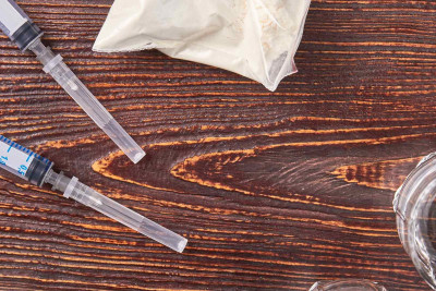 Keçmiş məhbusda 2 kiloqramdan artıq heroin tapılıb