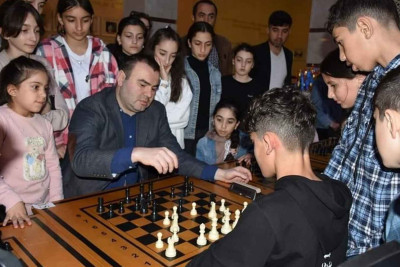 Şəhriyar Məmmədyarov şahmat turnirinin qonağı olub