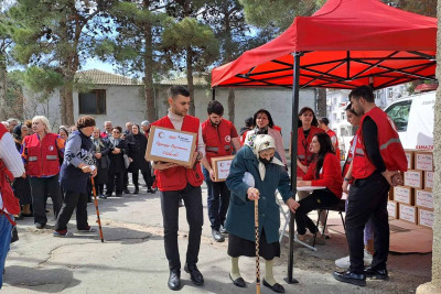 Ramazan bayramında 337 ailəyə sovqatlar paylanıb