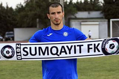 “Sumqayıt”ın keçmiş oyunçusu danışılmış matçlara görə futboldan uzaqlaşdırılıb