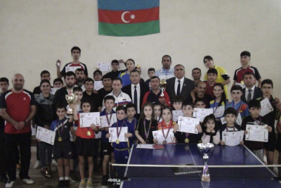 Sumqayıt komandası stolüstü tennis üzrə birinciliyin qalibi olub