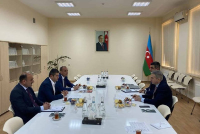 Naxçıvanın iqtisadiyyat naziri Sumqayıt Kimya Sənaye Parkının fəaliyyəti ilə tanış olub