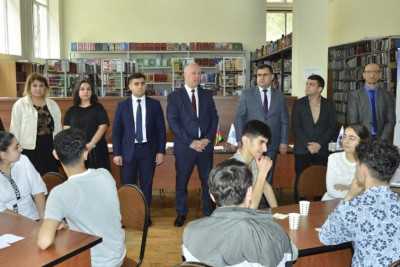 SDU-nun tələbələri intellektual yarışda biliklərini sınayıblar