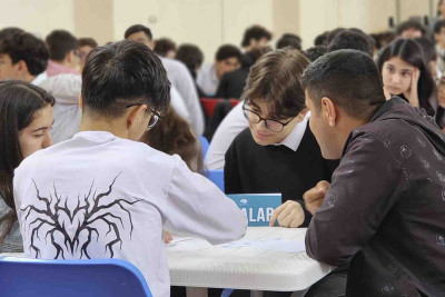 Ümummilli lider Heydər Əliyevin 100 illiyi münasibətilə məktəblilər arasında bilik yarışı təşkil olunub