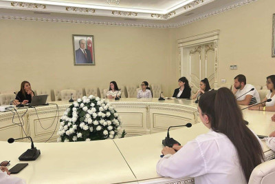 Heydər Əliyev Mərkəzində dəyirmi masa təşkil olunub