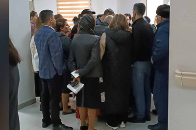 Sumqayıtlılar 1 nömrəli Xəstəxanada qəbul prosesindən narazıdırlar